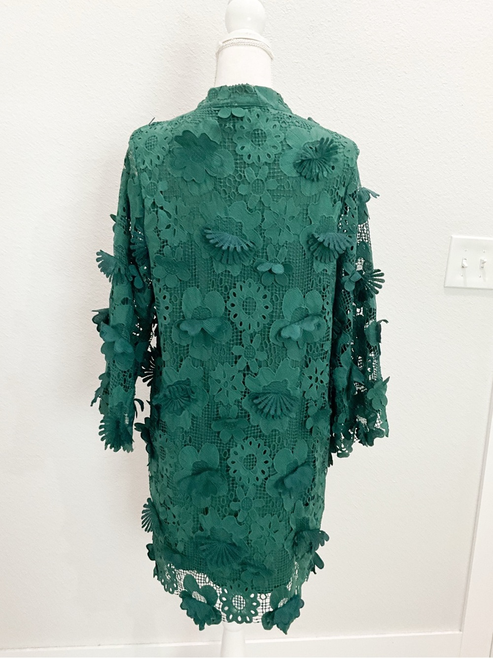 J. marie Emerald Floral Lace Long Sleeve Shift Dress Size Small - Picture 7 of 10